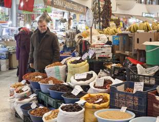 Consumer confidence recovers in August