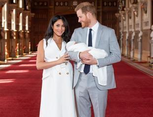 Prince Harry and Meghan show baby son to the world