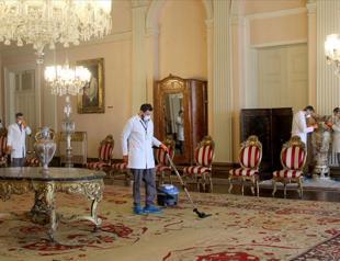 Dolmabahçe collections entrusted to eight experts