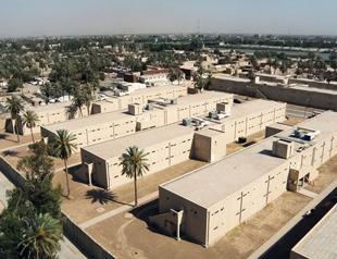 US pulls some government employees from Iraq