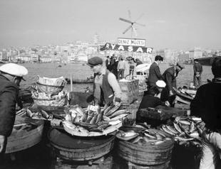 Ara Güler photos in Paris