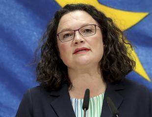 Chief of Merkels junior coalition partner resigns