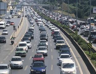 Bosphorus bridge maintenance jams traffic during rush hour
