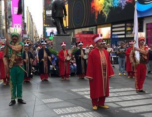 ‘Mehter’ performs in famous Times Square