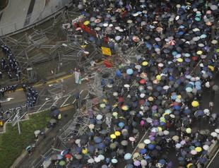 Protests against China extradition bill paralyse Hong Kong
