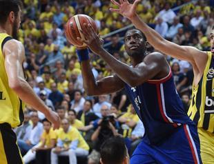 Anadolu Efes revisits Fener after away win