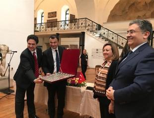 Bulgaria returns smuggled historical artifacts to Turkey