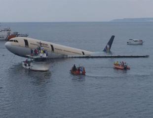 Plane scuttled to boost scuba-diving