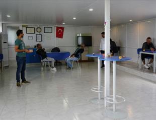 Rehab center treats addicts without medicine