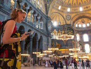 Istanbul receives record 5.5M tourists this year