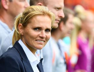 Dutch coach Wiegman hopes to topple Ellis and US