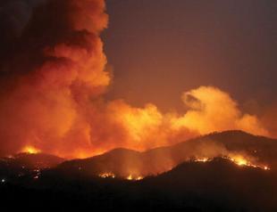 Big fire threatening villages contained with huge effort