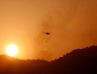 Strong winds fan flames in Turkeys southwest