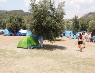 No vacancy: North Aegean campsites at full capacity