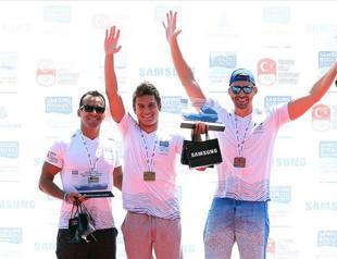 Turkish swimmers win Istanbul swim race
