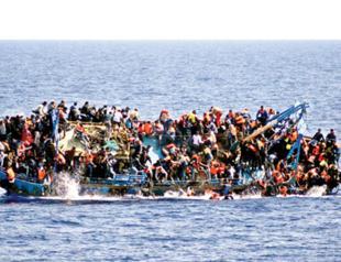 Over 100 migrants missing off Libyan coast