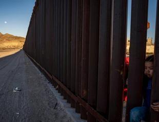 US Supreme Court says Trump can spend military funds on wal