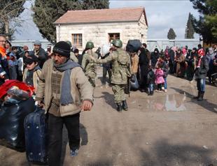 Turkey continues open border policy for refugees: Official