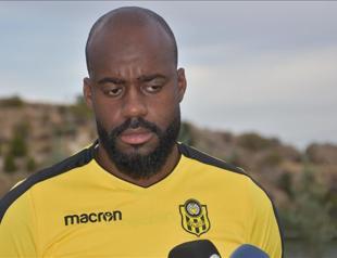 Turkey slams racist insults against club goalkeeper