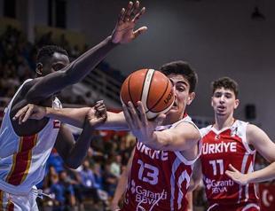 Turkish youngsters grab silver in U18 basketball final
