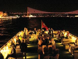 Music played in ships in Bosphorus lead to complaints