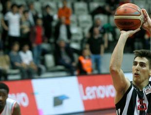 Turkish guard Kenan Sipahi joins Real Betis