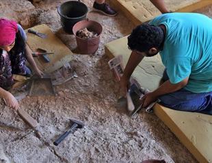 350,000-year-old axes found at Antalya’s Karain Cave