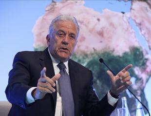 Turkey should always face towards Europe: EU commissioner