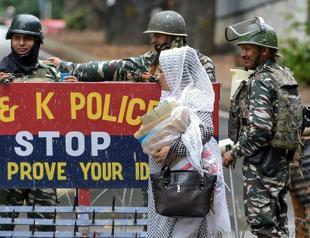 Hundreds defy restrictions, join protests in Kashmir
