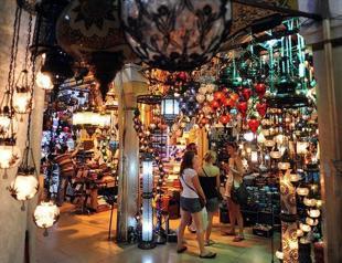Tourists’ shopping in Turkey up 70% in first 7 months