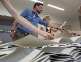 Anti Merkel far-right AfD surges in east German state polls