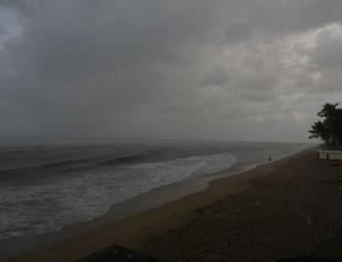 Hurricane Dorian keeps pounding north Bahamas