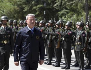 Turkey-US patrols for Syria safe zone to begin Sunday: Defense minister