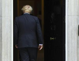 New law compels PM Johnson to seek further Brexit delay