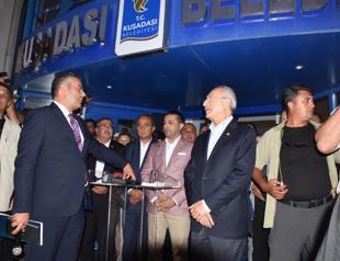 Main opposition CHP leader dodges egg attack in Turkey’s west