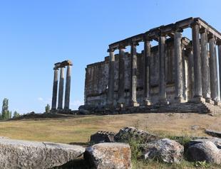 Project to float boats in ancient city continues