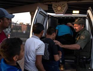 US Supreme Court allows Trump to deny asylum to many Central Americans
