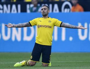 In-form Alcacer set for clash with former club Barça