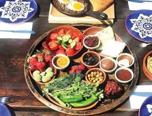 100 billion liras wasted in breakfast menus