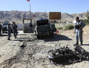 Taliban open to new talks with US after bloody attacks