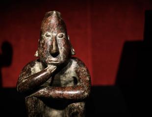 Paris art sale goes ahead despite Mexico protests