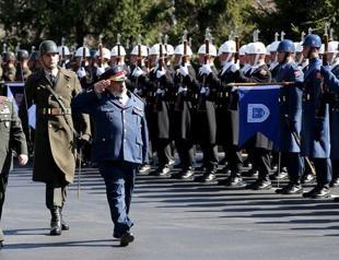 Turkey, Qatar discuss ways to enhance defense ties