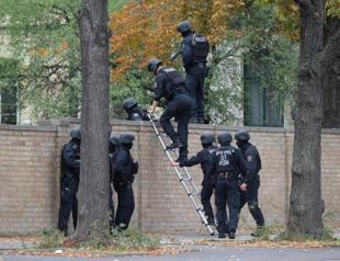 Neo-Nazi gunman planned attack on mosque in Germany