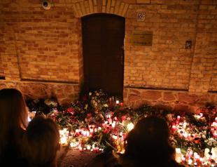 German suspect admits anti-Semitic attack, far-right motive: Prosecutor