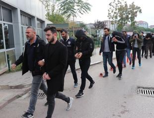 Young fraudsters swindle 100,000 bank customers