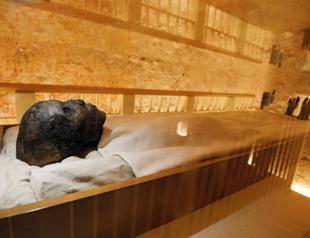 Egypt discovers archaeological industrial zone in Luxors Valley of the Monkeys