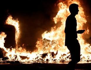 Catalan regional leader says violent protest must stop