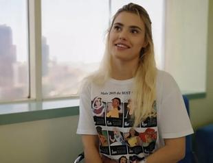 Bulgarian top model risking leg amputation begins to walk again thanks to Turkish doctors