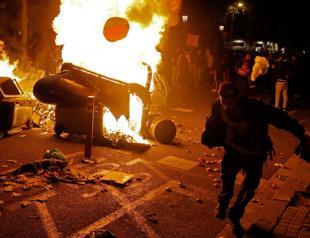 Thousands converge on Barcelona for fifth day of Catalan protests