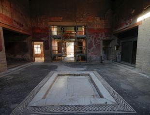 New technique reveals lost splendors of Herculaneum art